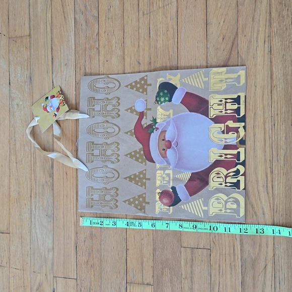 Set of 3 Holiday Gift Bags Snowman Gift Bags Christmas Gift Bags Gift Wrap - Picture 7 of 8